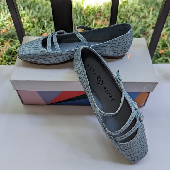 KATY PERRY The Evie Button Ballet Mary Jane Flats in Arctic Blue Size 5 - Picture 1 of 9